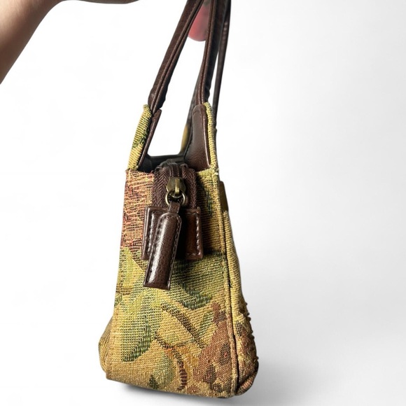 Rose Embroidered Tan Handbag - Picture 4 of 8